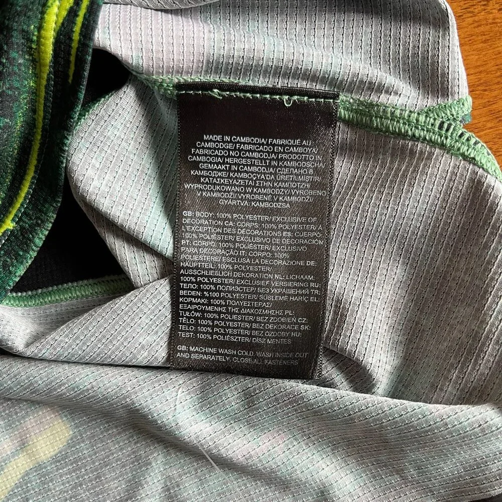The North Face Summit Series run tee XS NWT